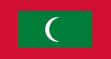 Flag of the Maldives: a red background with a green rectangle in the center, featuring a white crescent moon facing the right.